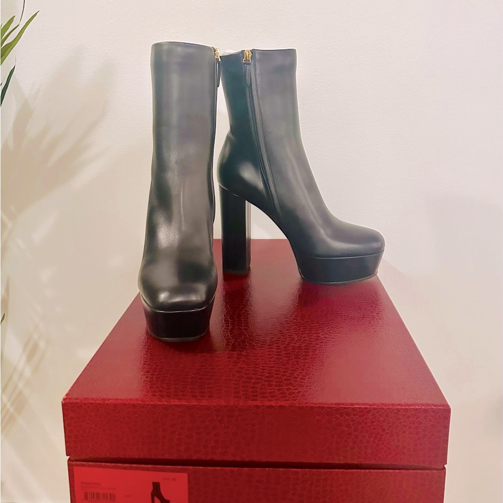 Tamara Mellon - Heights 125 Capretto Book - Black - Size 40 (New in box)